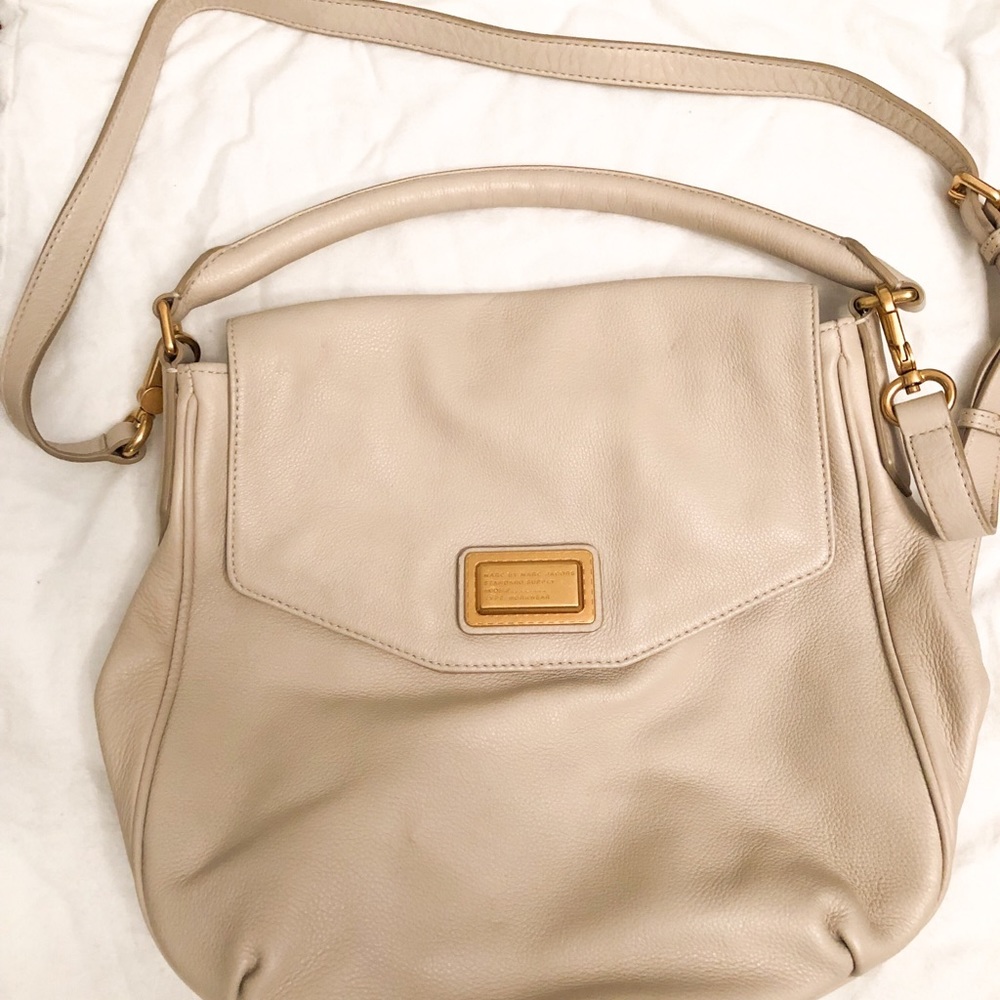 Marc Jacobs beige bag